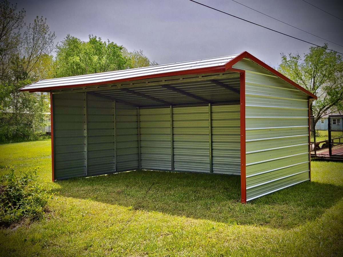 Legacy loafing shed with an open front for livestock